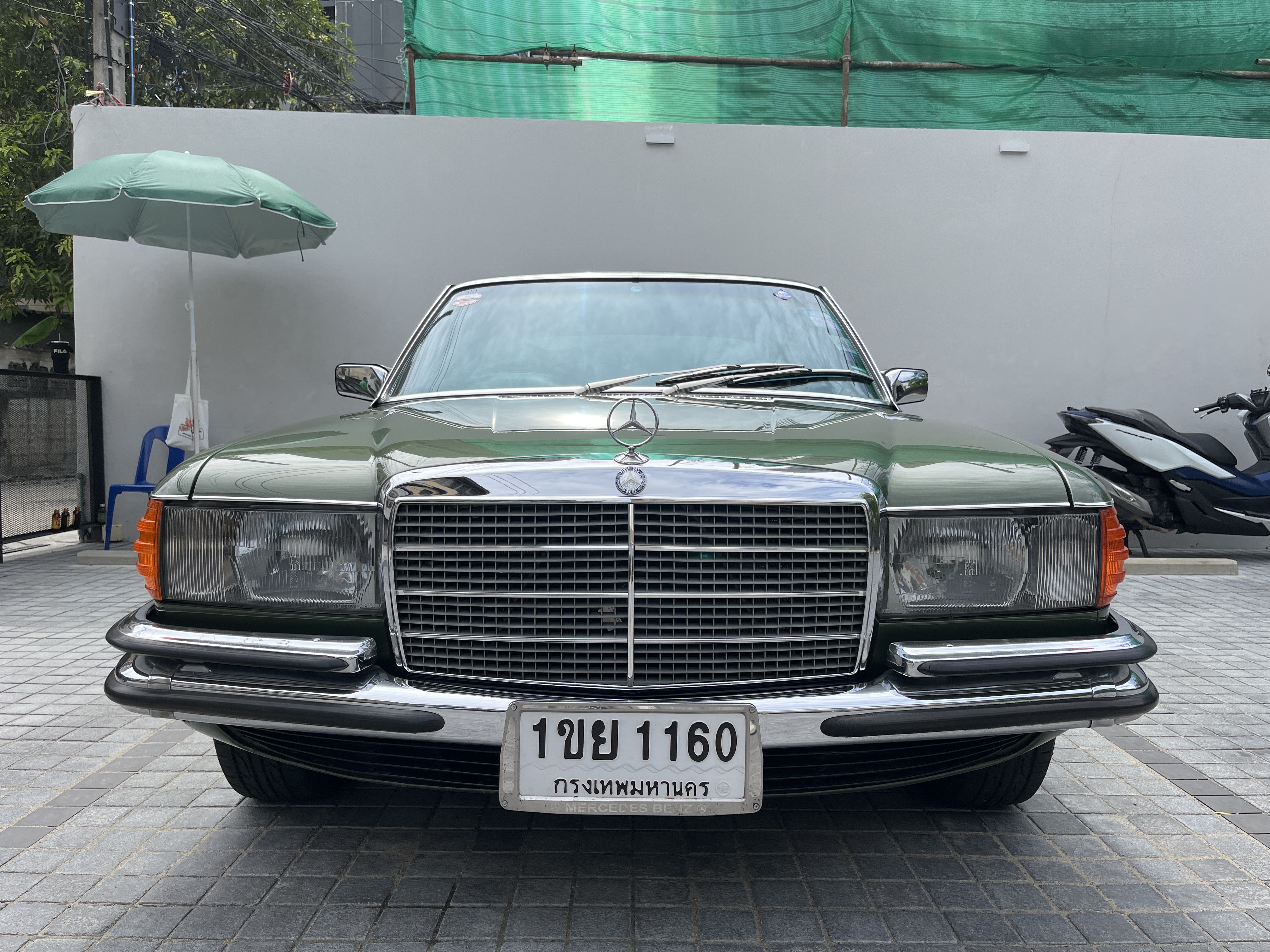 Mercedes-Benz 