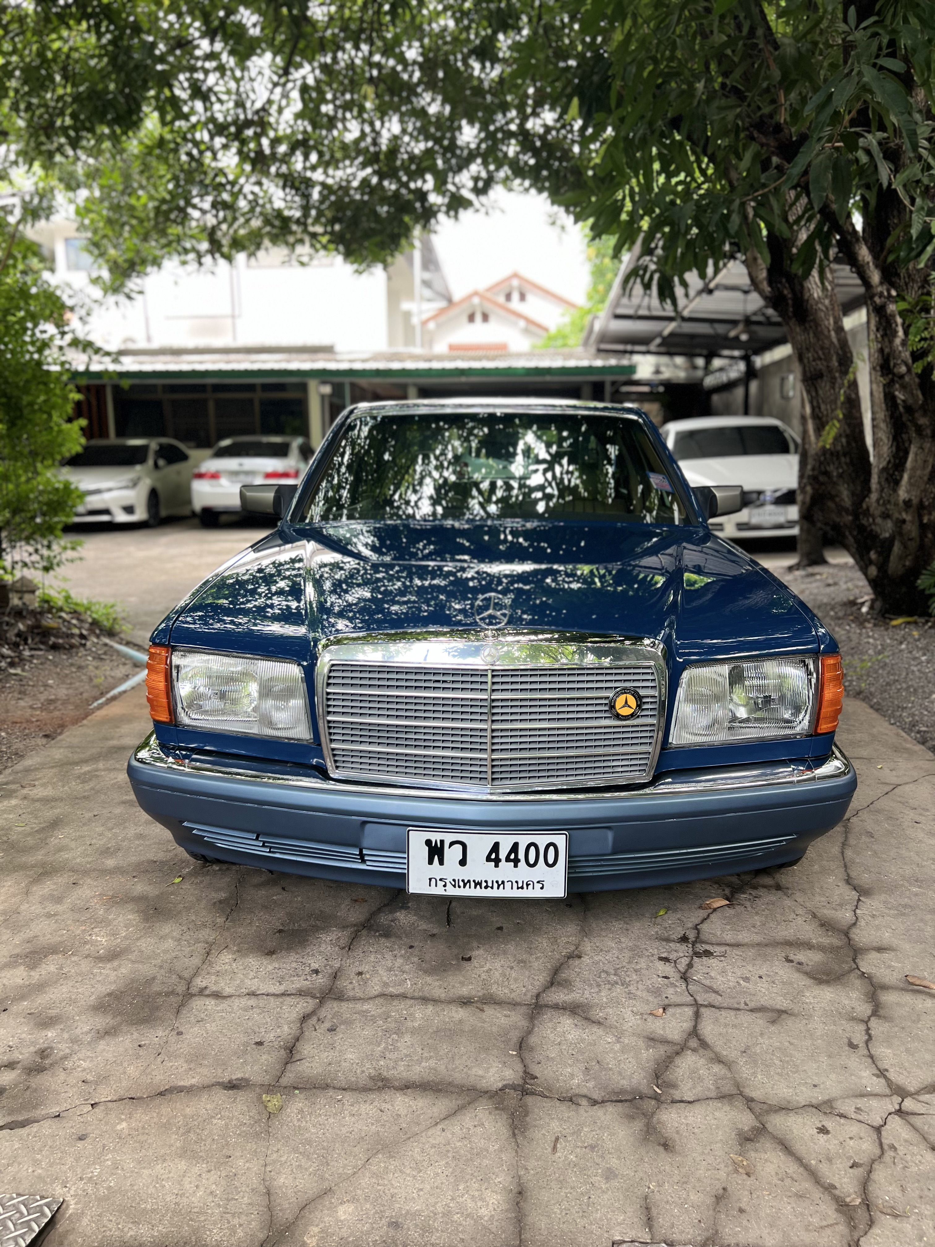 Mercedes-Benz 